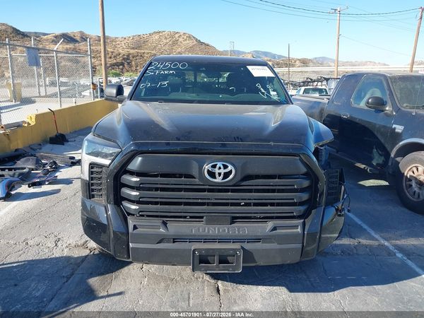 2026 TOYOTA TUNDRA SR DOUBLE CAB 8.1' BED