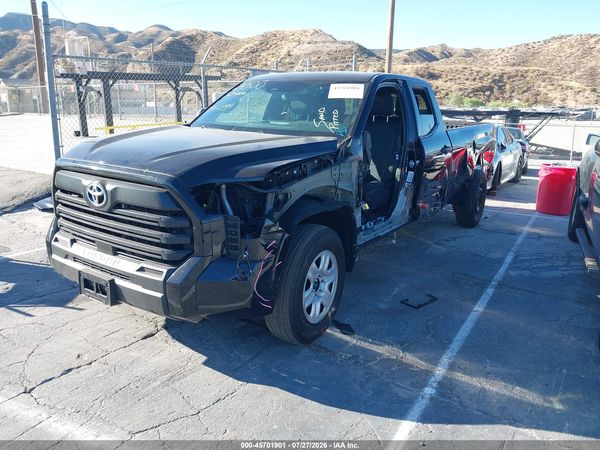 2026 TOYOTA TUNDRA SR DOUBLE CAB 8.1' BED