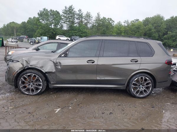 2023 BMW X7 M60I