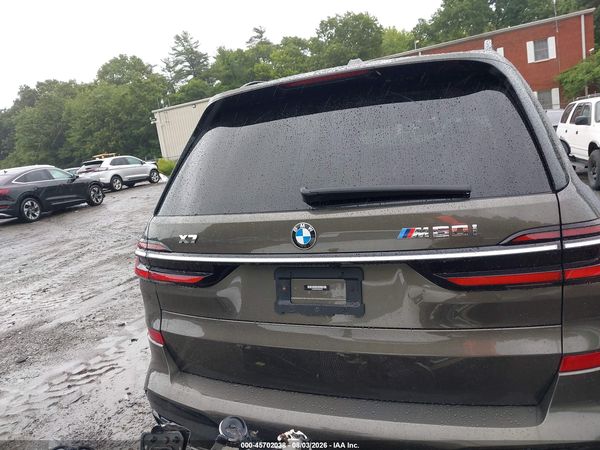 2023 BMW X7 M60I