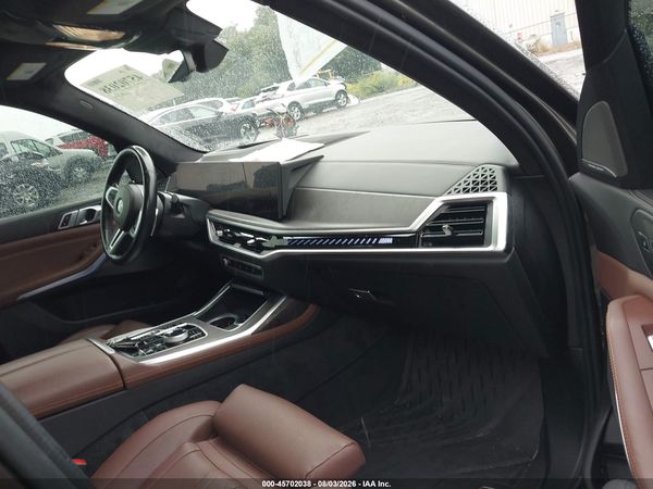 2023 BMW X7 M60I