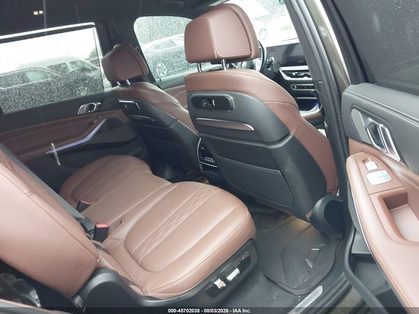 2023 BMW X7 M60I