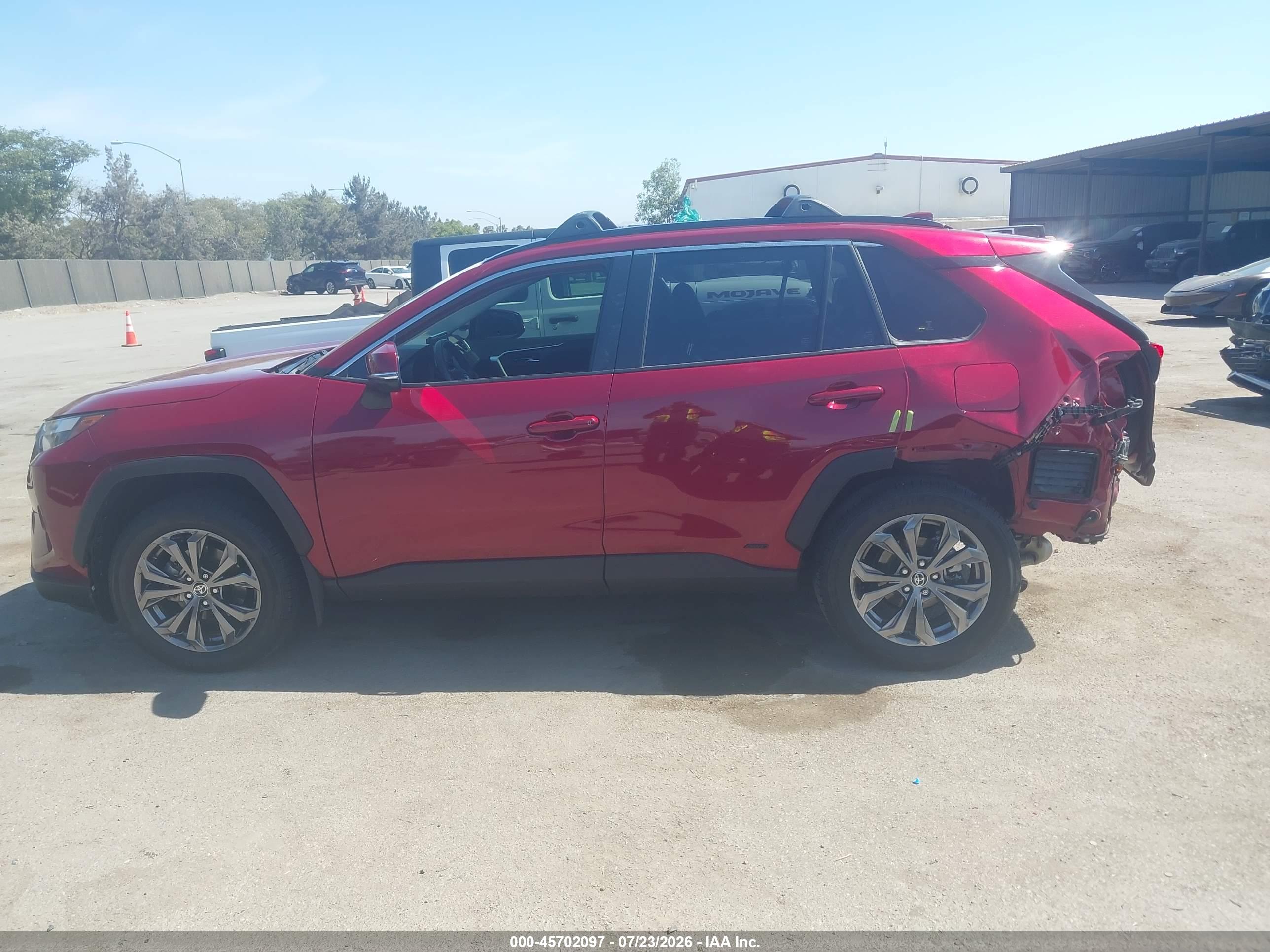 2022 TOYOTA RAV4 HYBRID XLE PREMIUM