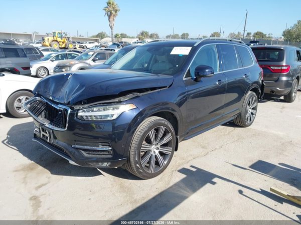 2016 VOLVO XC90 T6 MOMENTUM