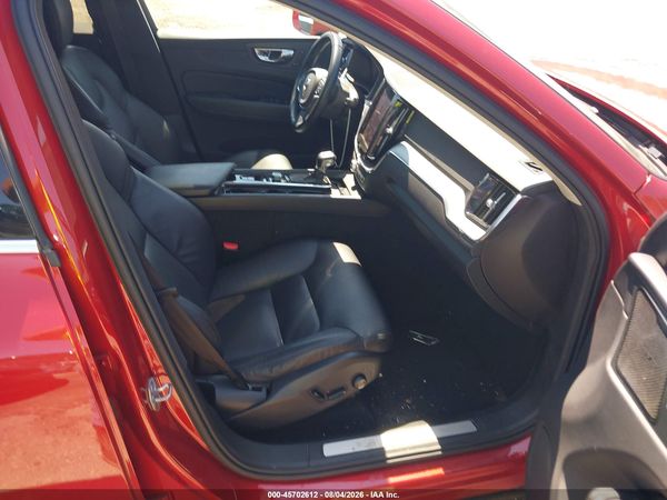 2019 VOLVO XC60 T6 MOMENTUM