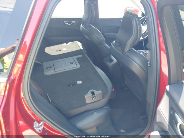 2019 VOLVO XC60 T6 MOMENTUM