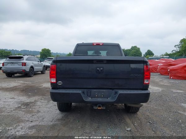 2017 RAM 1500 EXPRESS  4X4 6'4 BOX