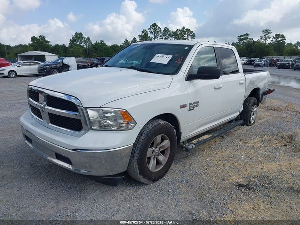2020 RAM 1500 CLASSIC SLT  4X2 6'4 BOX