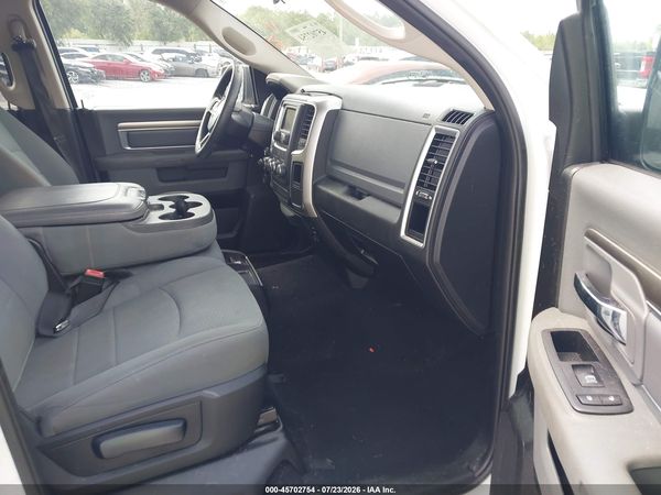 2020 RAM 1500 CLASSIC SLT  4X2 6'4 BOX