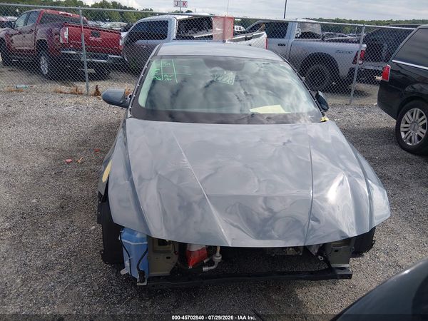 2022 HYUNDAI ELANTRA SE