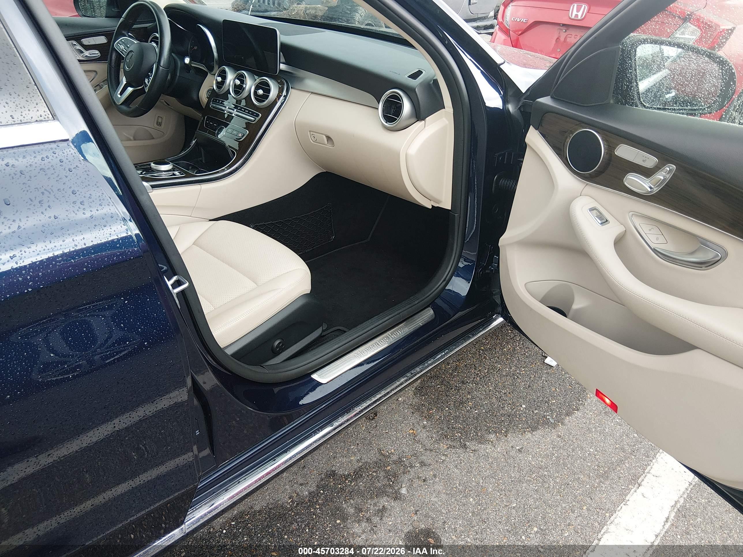 2019 MERCEDES-BENZ C 300 C300