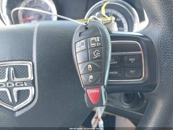 2015 DODGE GRAND CARAVAN SXT — I11