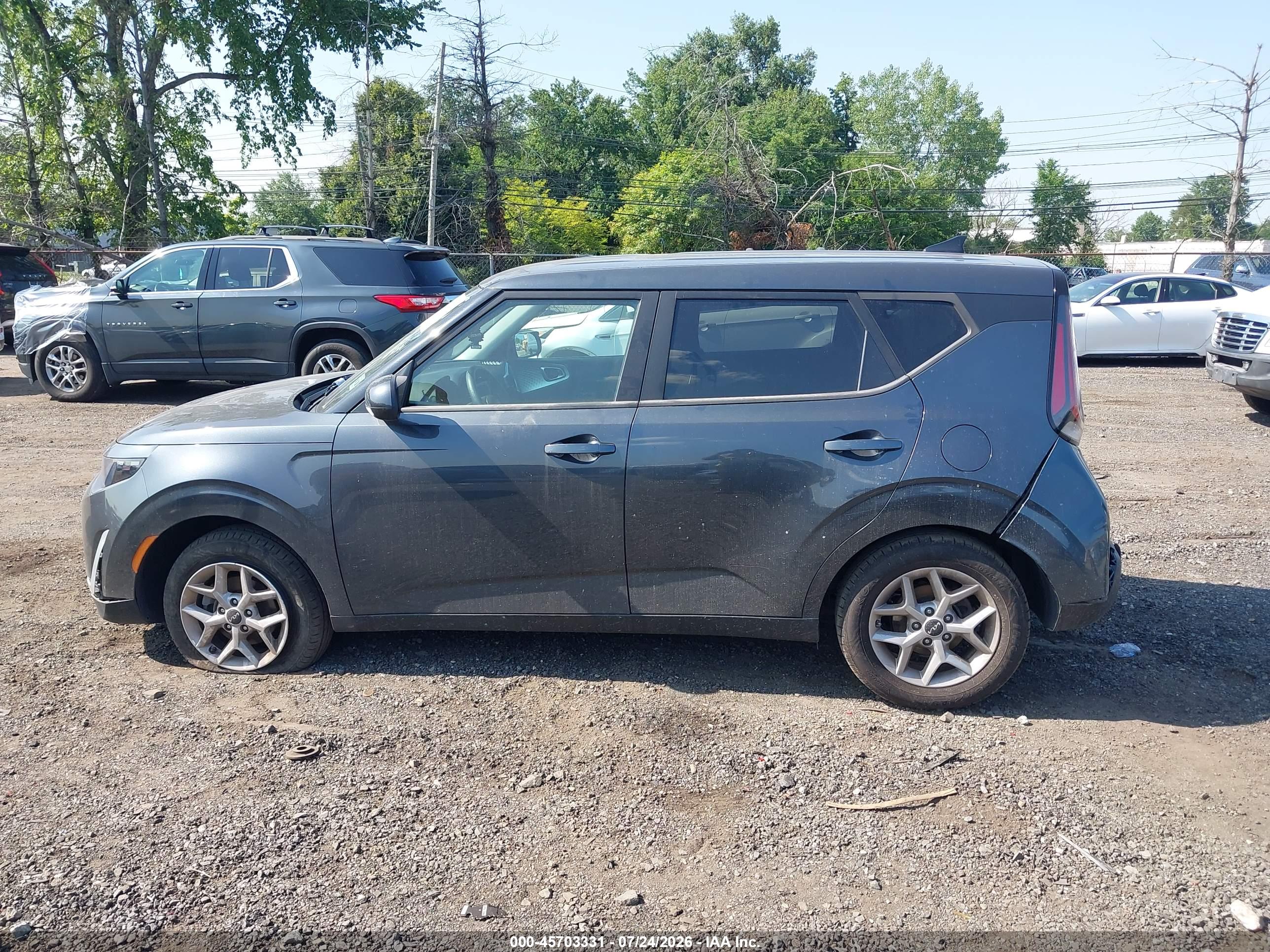 2025 KIA SOUL LX