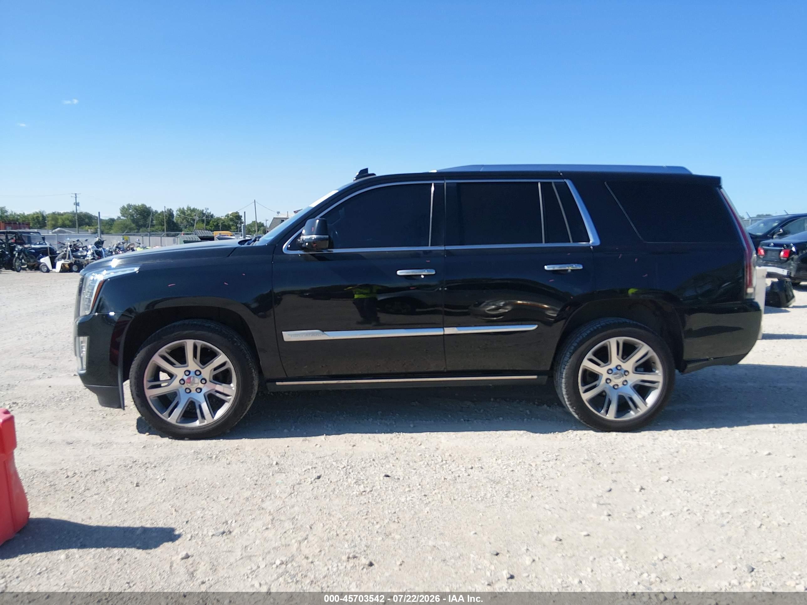 2016 CADILLAC ESCALADE PREMIUM COLLECTION