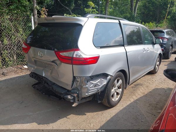 2017 TOYOTA SIENNA LE 8 PASSENGER