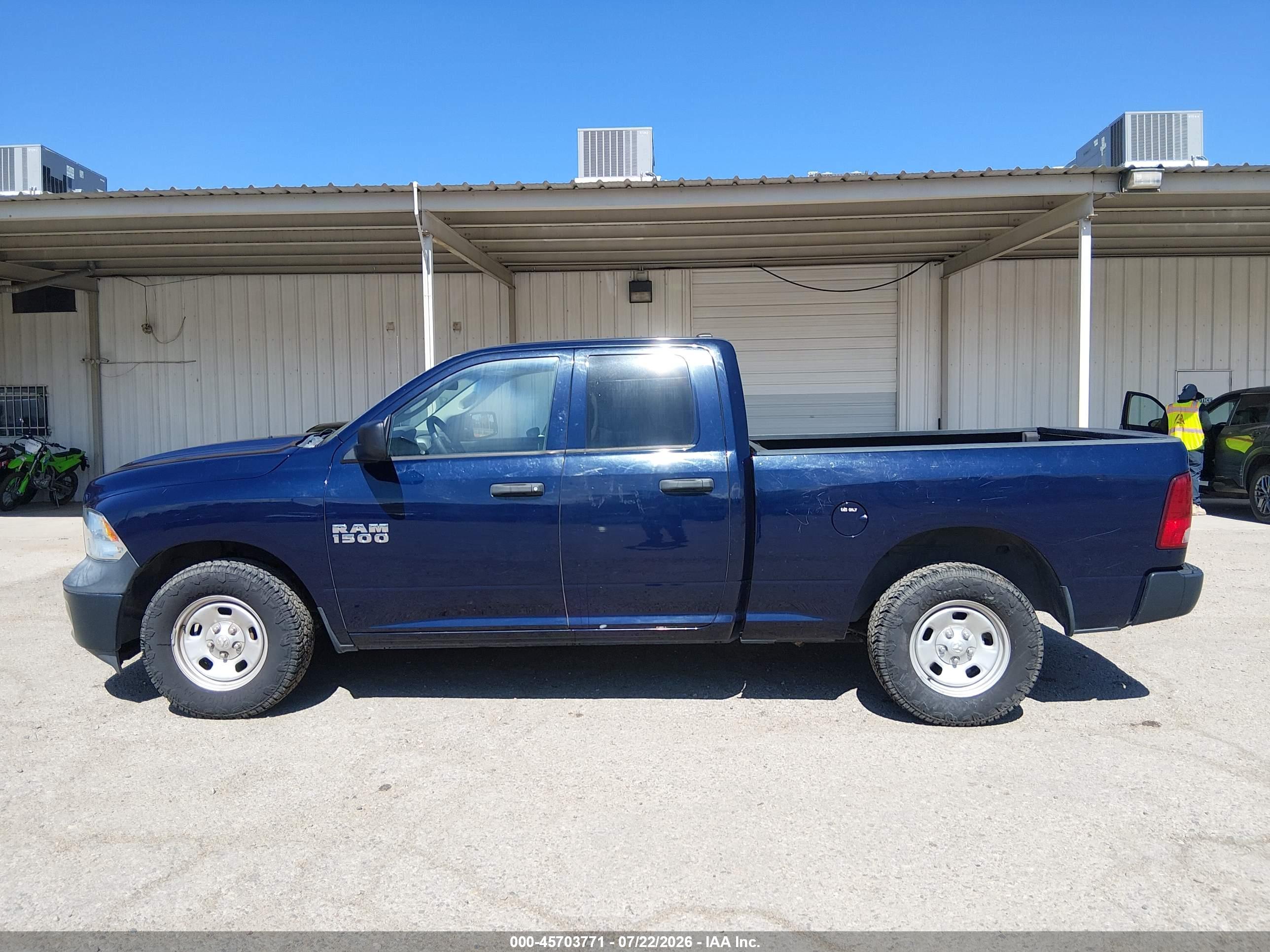 2017 RAM 1500 TRADESMAN  4X2 6'4 BOX