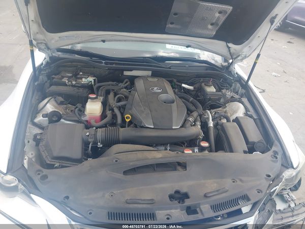2016 LEXUS IS 200T
