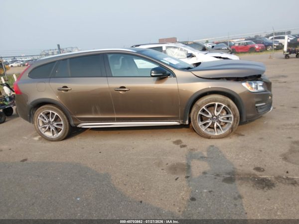 2016 VOLVO V60 CROSS COUNTRY T5