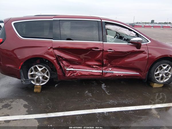 2017 CHRYSLER PACIFICA LIMITED — I6