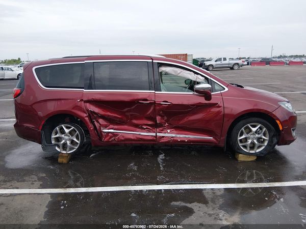 2017 CHRYSLER PACIFICA LIMITED — I116