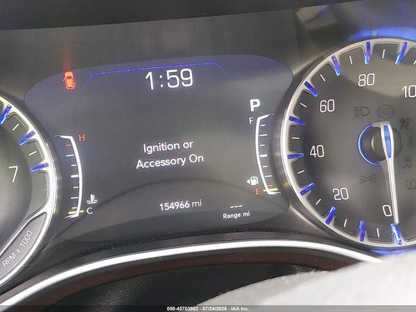 2017 CHRYSLER PACIFICA LIMITED — I118