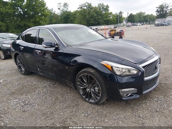 2016 INFINITI Q70 3.7X
