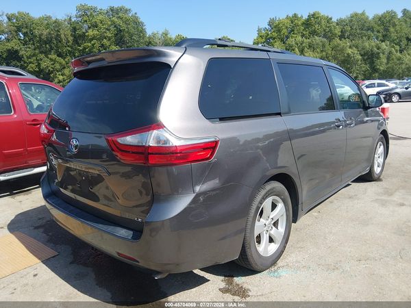 2016 TOYOTA SIENNA LE 8 PASSENGER