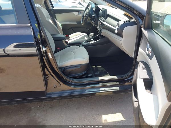 2022 KIA FORTE LXS