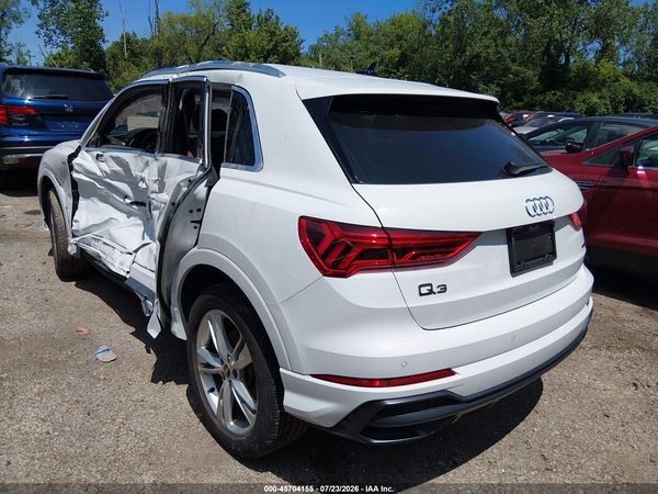 2021 AUDI Q3