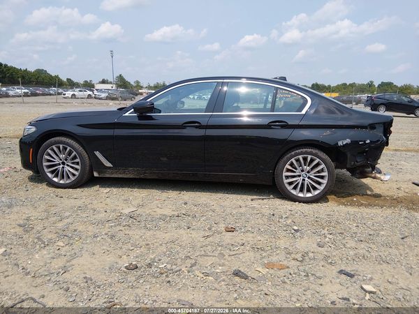 2022 BMW 530