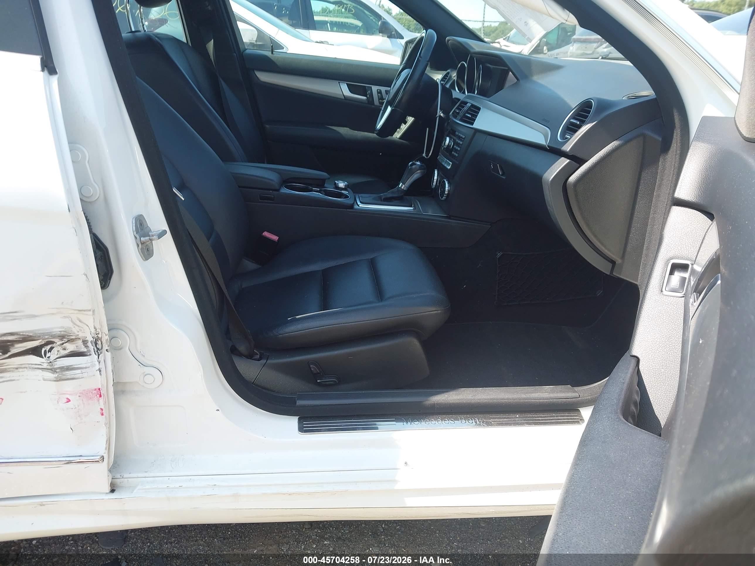 2014 MERCEDES-BENZ C 300 SPORT 4MATIC
