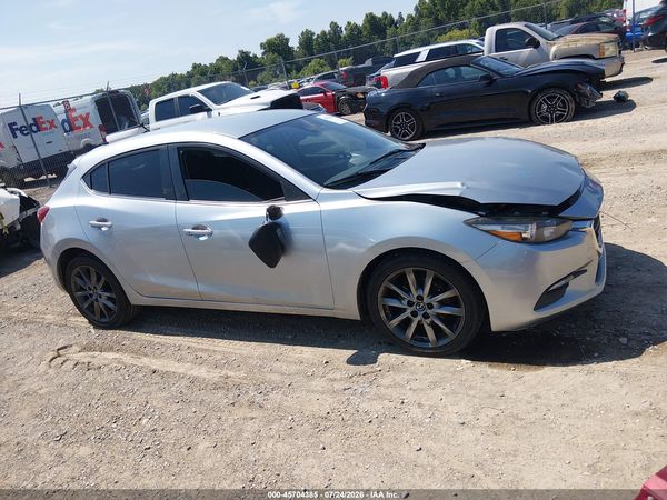 2018 MAZDA MAZDA3 TOURING