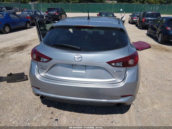 2018 MAZDA MAZDA3 TOURING