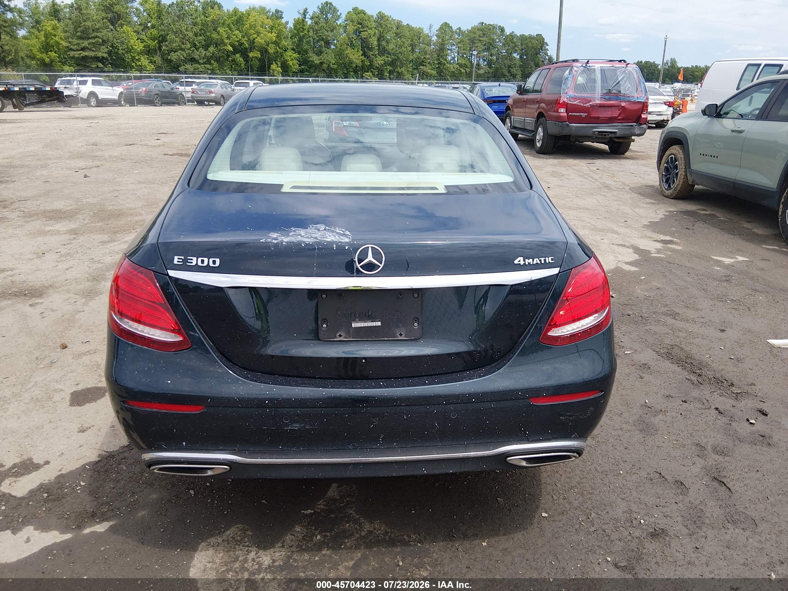 2017 MERCEDES-BENZ E 300 4MATIC