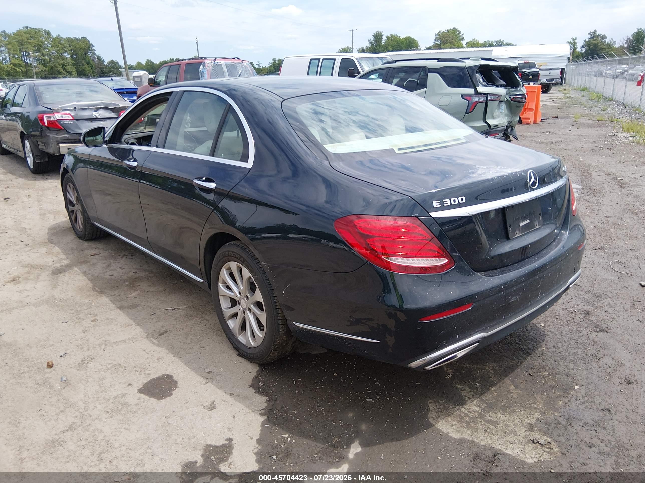 2017 MERCEDES-BENZ E 300 4MATIC