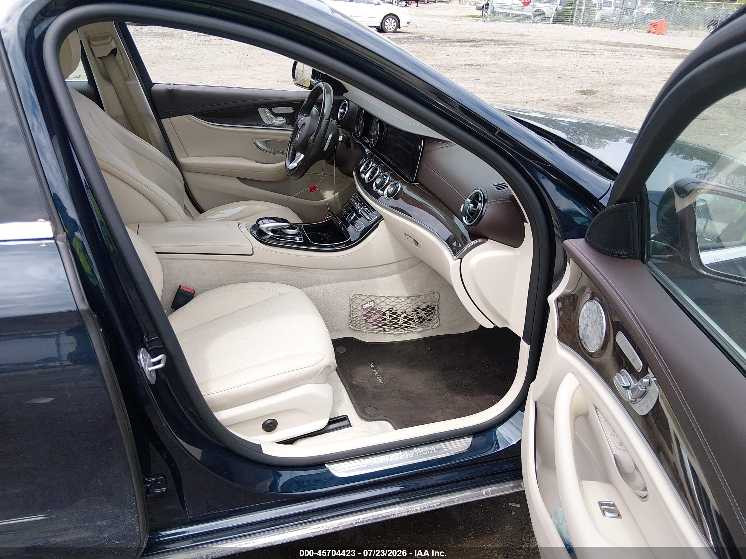 2017 MERCEDES-BENZ E 300 4MATIC
