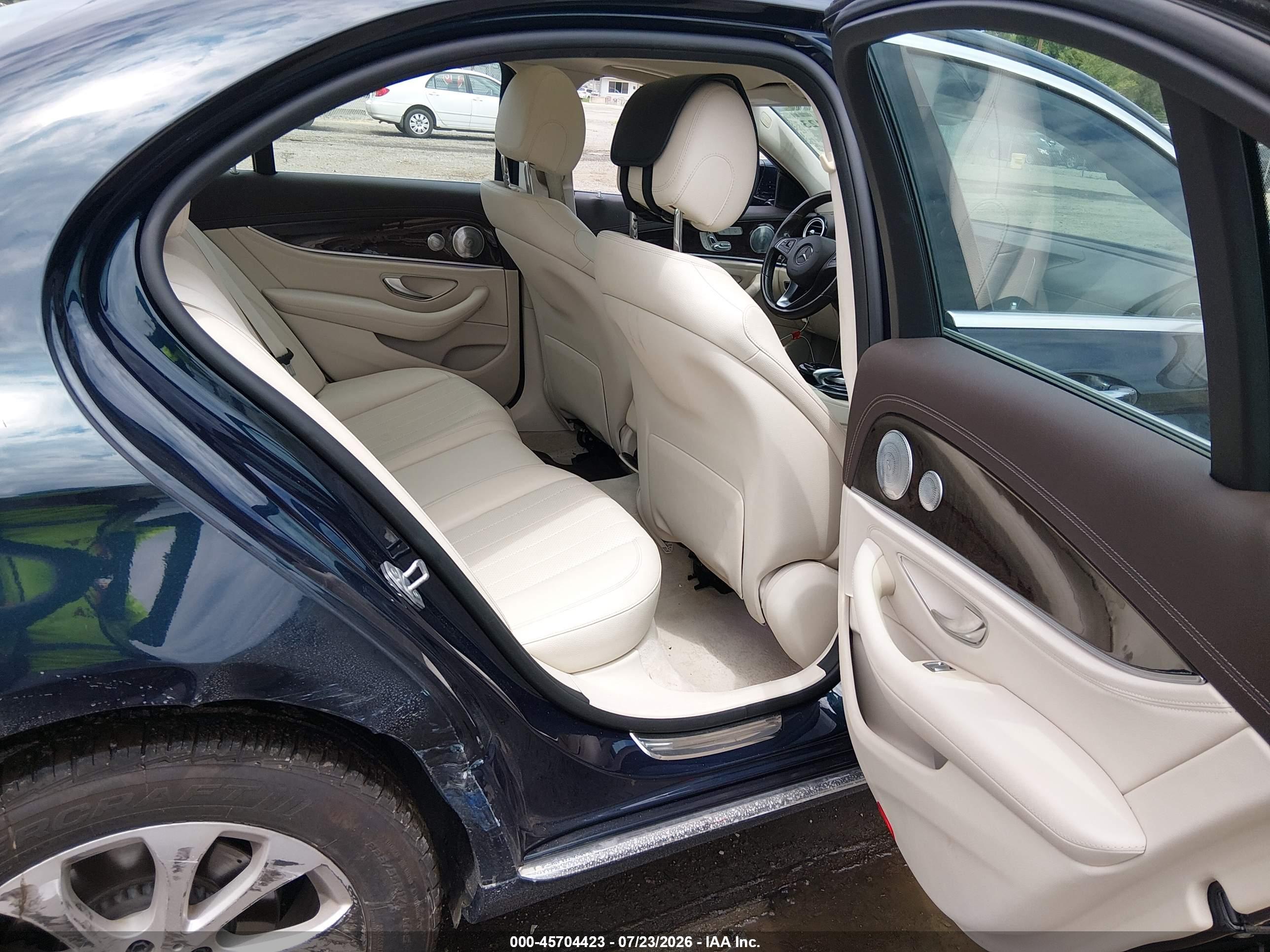 2017 MERCEDES-BENZ E 300 4MATIC