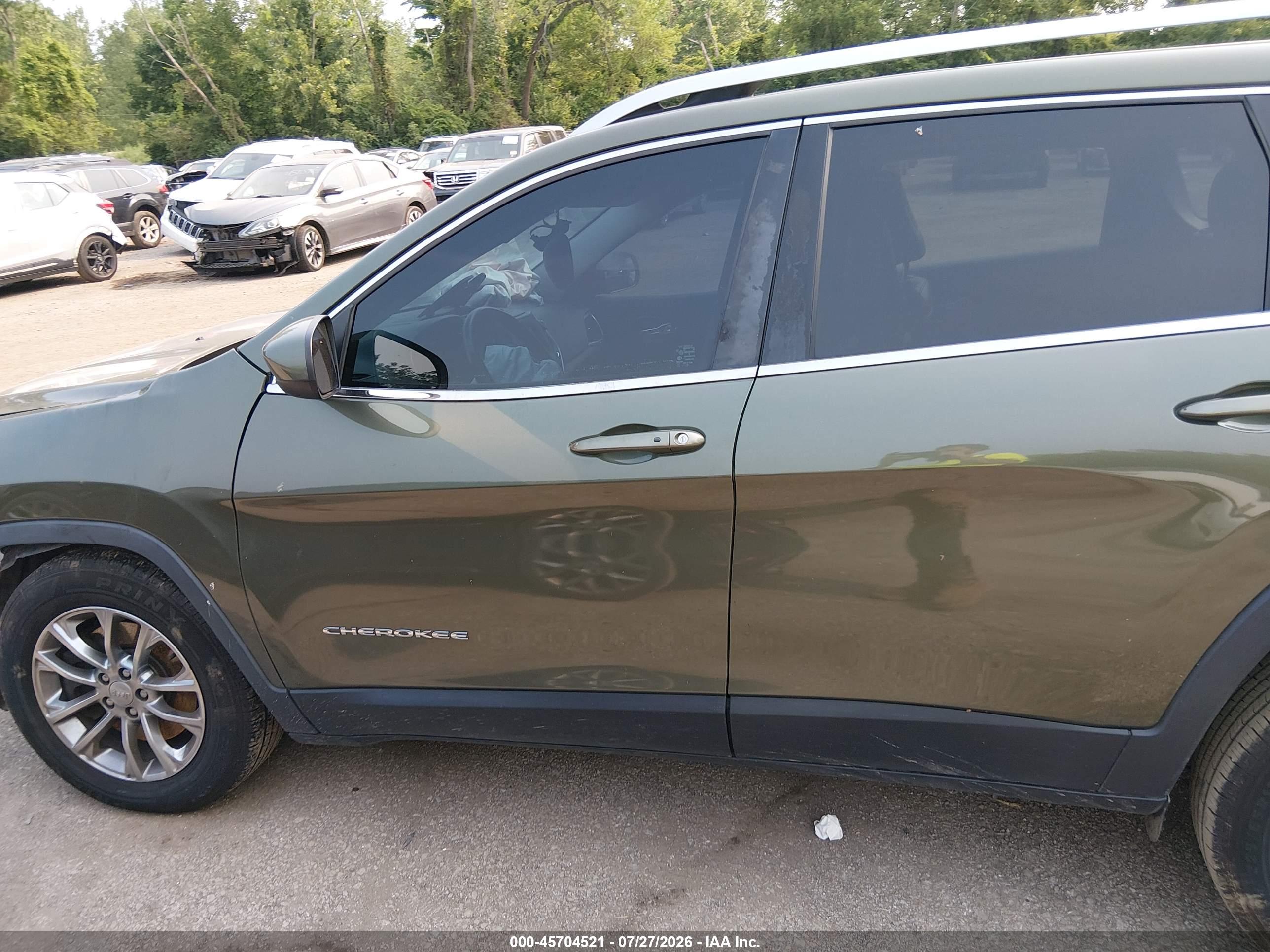2019 JEEP CHEROKEE LATITUDE PLUS 4X4