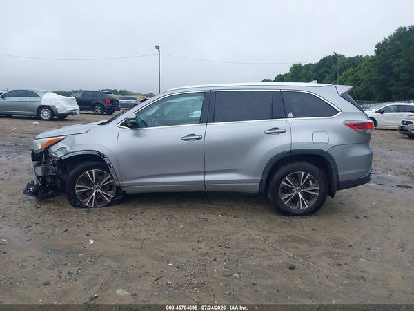 2016 TOYOTA HIGHLANDER XLE V6