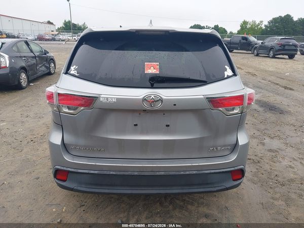 2016 TOYOTA HIGHLANDER XLE V6