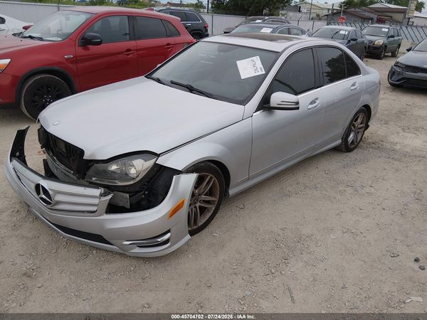 2013 MERCEDES-BENZ C 300 SPORT 4MATIC
