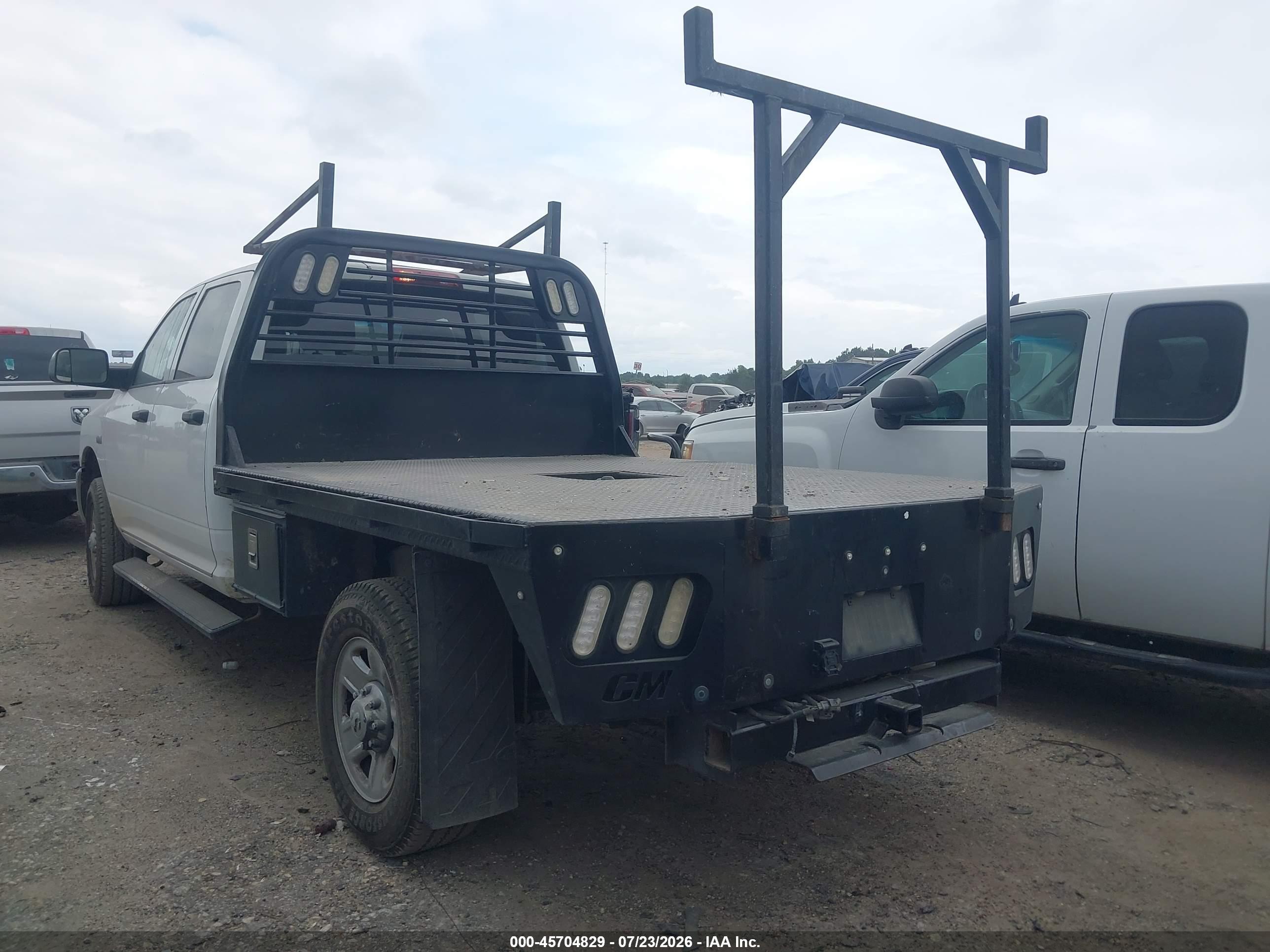 2018 RAM 2500 ST CREW CAB 4X4