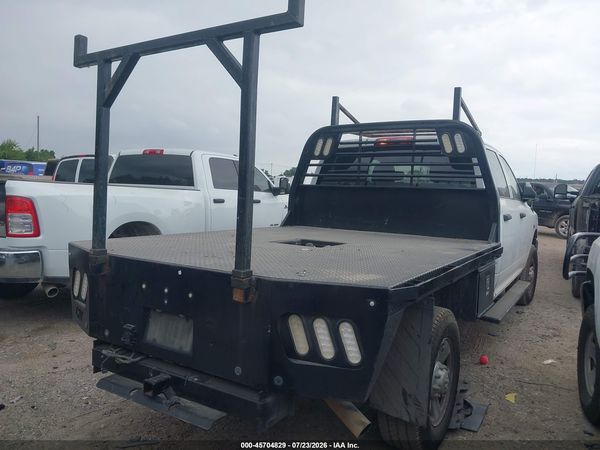 2018 RAM 2500 ST CREW CAB 4X4