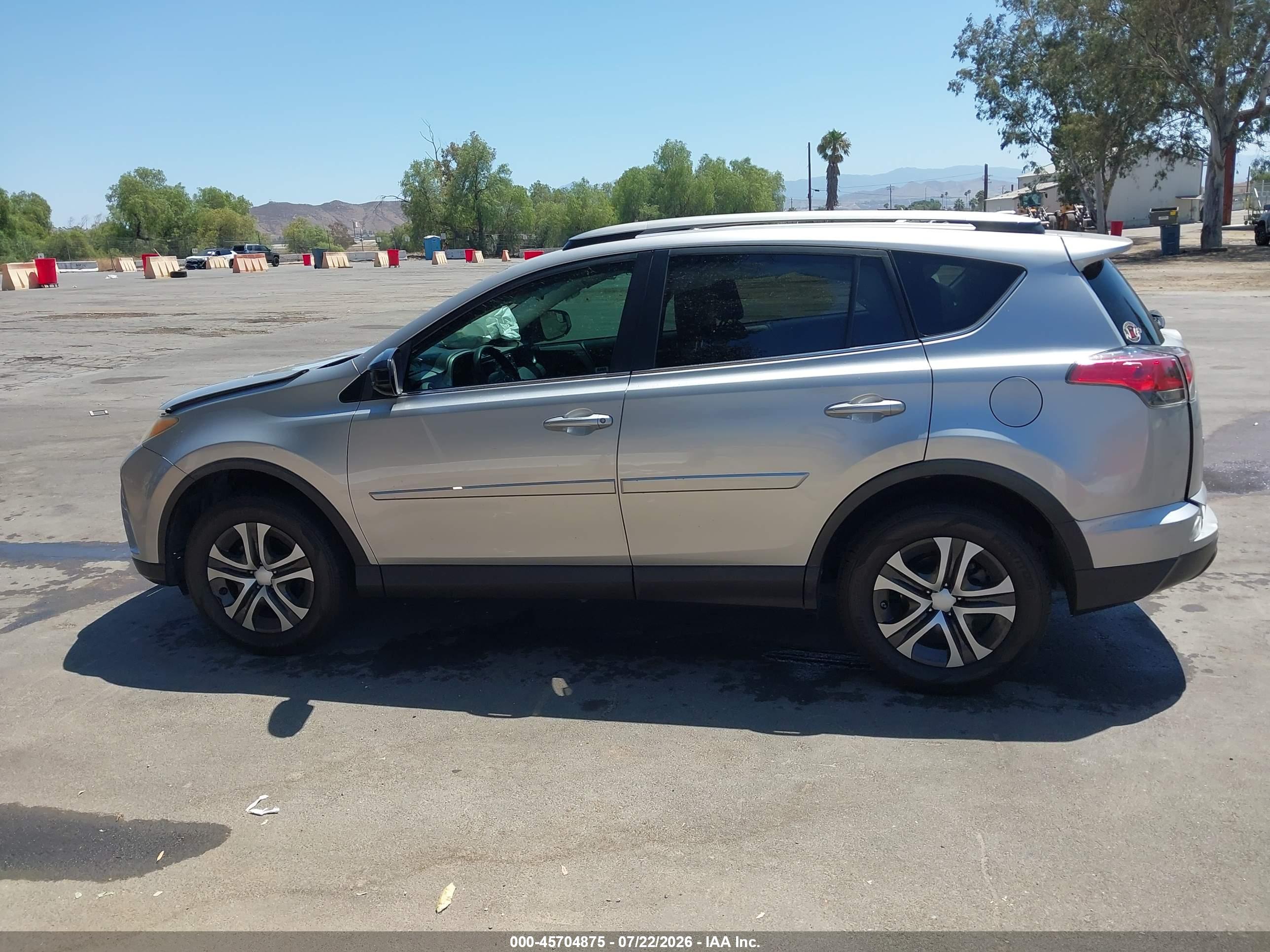2018 TOYOTA RAV4 LE