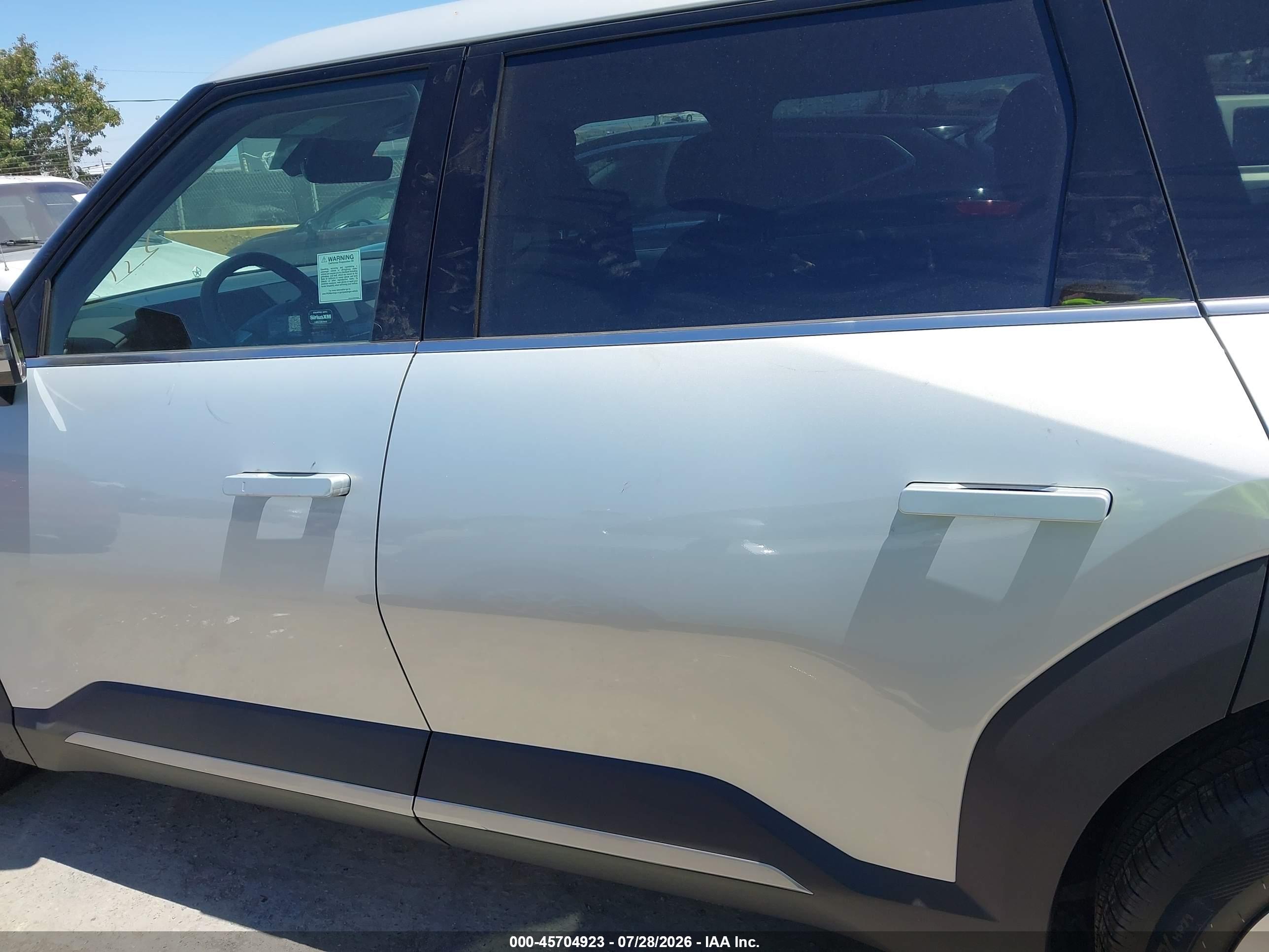 2026 KIA EV9 LIGHT LONG RANGE