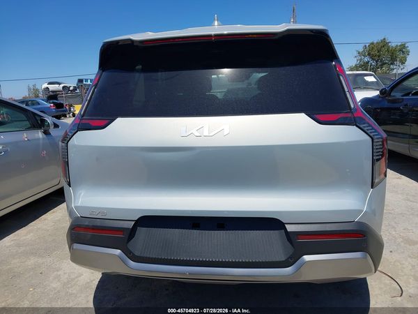 2026 KIA EV9 LIGHT LONG RANGE
