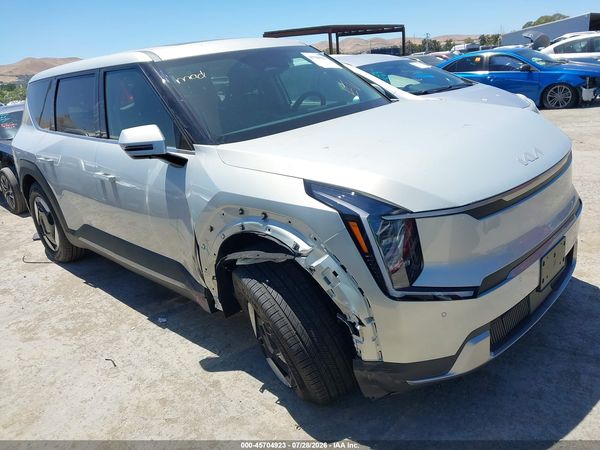 2026 KIA EV9 LIGHT LONG RANGE