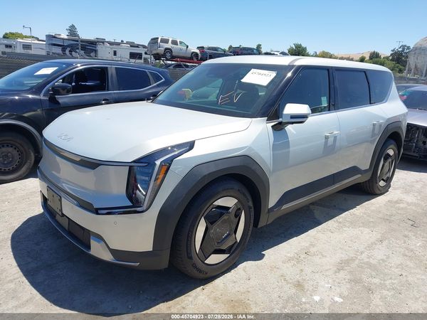 2026 KIA EV9 LIGHT LONG RANGE