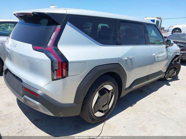 2026 KIA EV9 LIGHT LONG RANGE