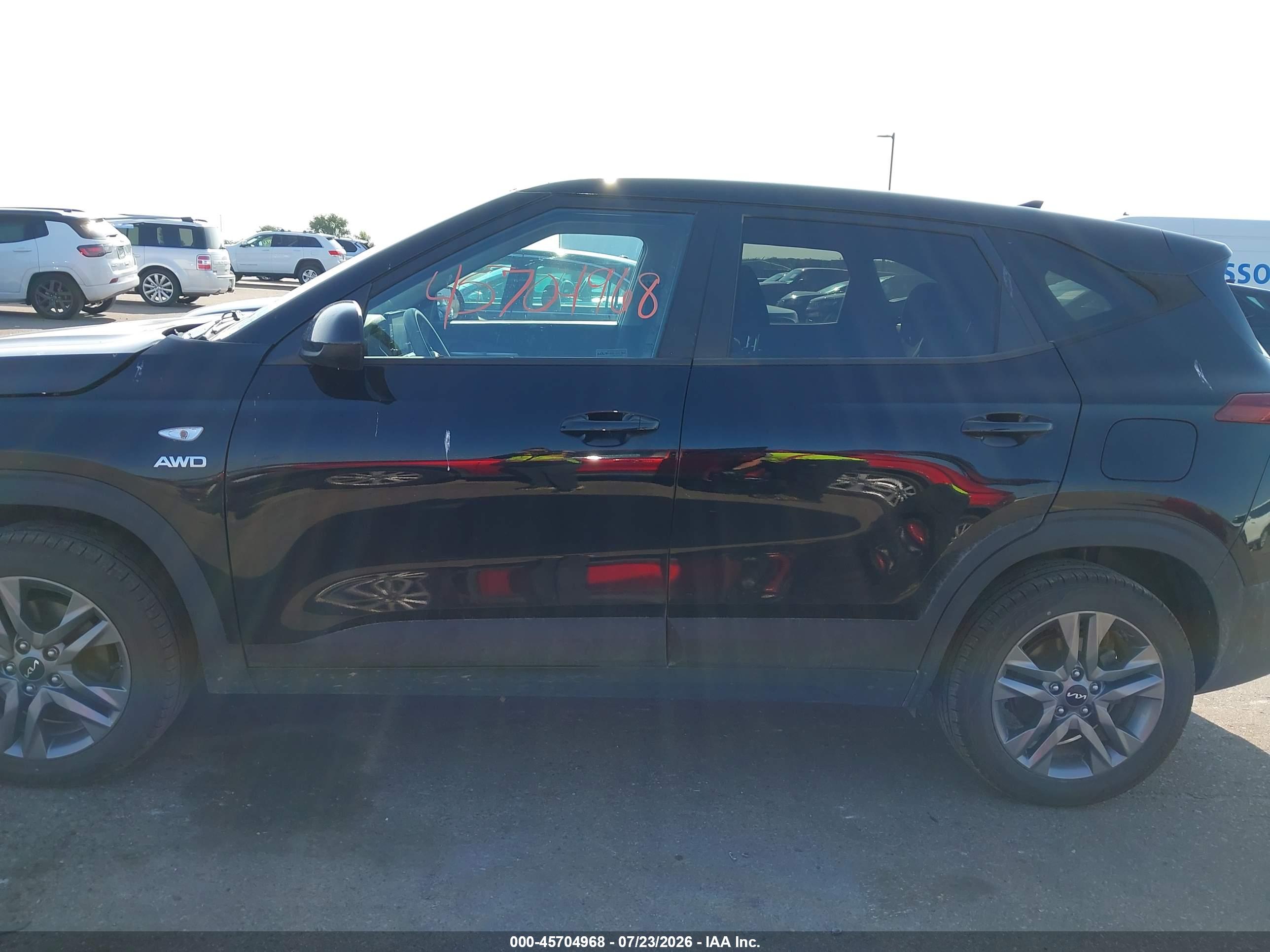 2023 KIA SELTOS LX